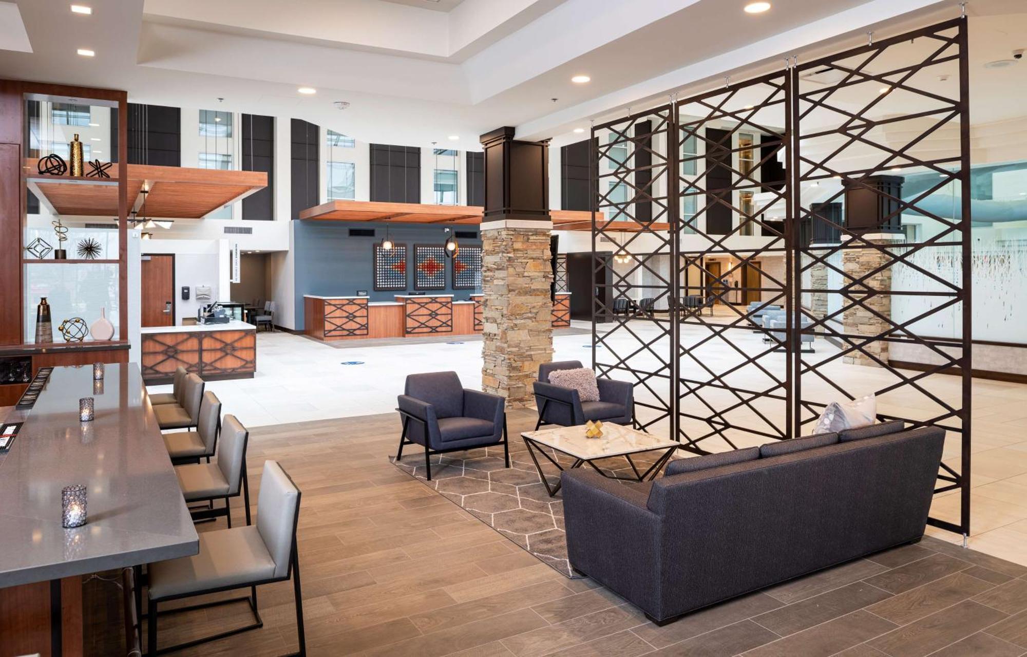 Doubletree By Hilton Madison East Hotel Ngoại thất bức ảnh